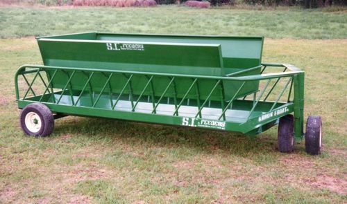 Кормушка для крупного рогатого скота - Arrow Front® - S.I. Feeders - из металла / на прицепе