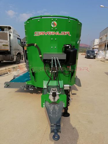 Вертикальный винтовой смеситель - 5 MCB - Sayginlar Agriculture Machinery Ltd. - прицепной / с боковой разгрузкой / простой винт
