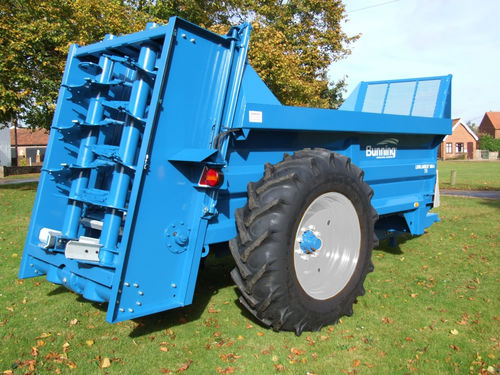 Прицепной разбрасыватель навоза - Mk4 – 75 - G.T. Bunning & Sons Ltd - с вертикальными щетками / одноосный