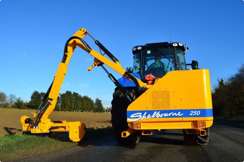 Навесная гидравлическая бензокоса - 200 Series - Shelbourne Reynolds Engineering - с молотками