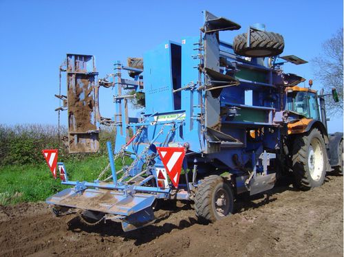 Посадочная машина для картофеля - SP600  - Standen Engineering - автоматическая / 6 рядов / буксируемая