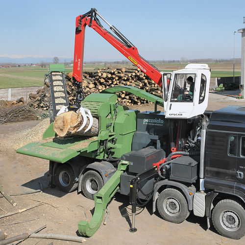 Лесопогрузчик на грузовике - Q Series - EPSILON Kran GmbH - с манипулятором / для измельчителя веток