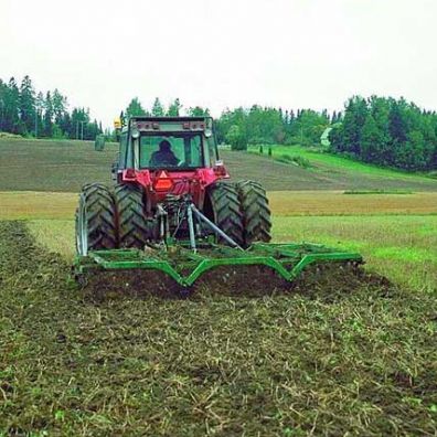 Борона управляемая трактором - 4200 - Wikar Oy AB