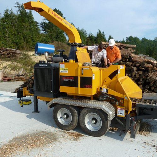 Буксируемый измельчитель веток - EC 860 - EUROPE FORESTRY - с двигателем внутреннего сгорания / с подъемным краном
