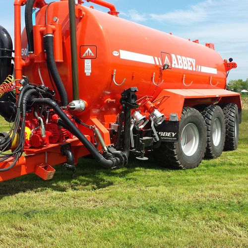 Двухосный разбрасыватель навоза - Abbey Machinery Ltd. - с приспособлением для заделки навоза / прицепной