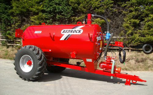 Одноосный разбрасыватель навоза - redrockmachinery - прицепной