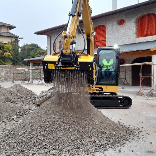 Просеивающий ковш - MB-HDS212 - MB Crusher - для экскавации / для дорожно-строительной техники / для литейного производства