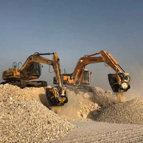 Камнедробилка с гидравлическим регулятором - BF80.3 S4 - MB Crusher