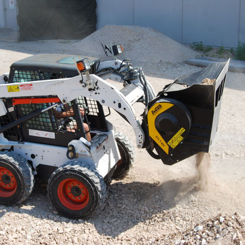 Камнедробилка с гидравлическим регулятором - MB-L140 S2 - MB Crusher