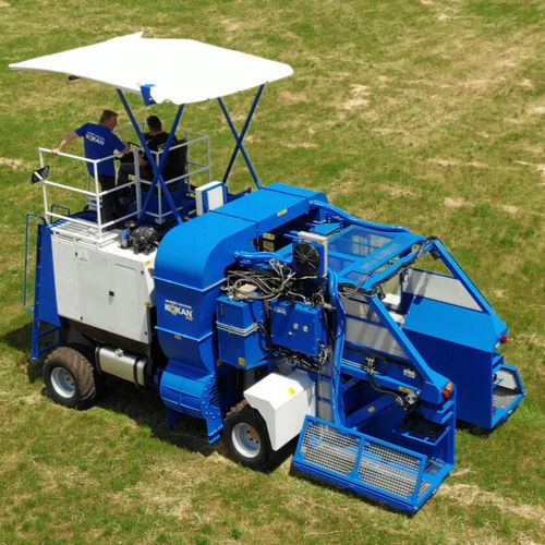 Уборочная машина для ягод - KOKAN 600T - BSK Obrenovac D.o.o. - самоходная / 1 ряд