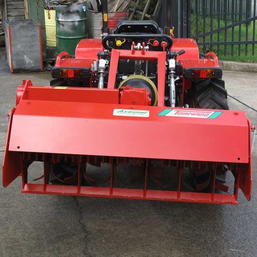 Ротационный культиватор для птичьего помета - tornadosprayers - с горизонтальной осью / контроль глубины