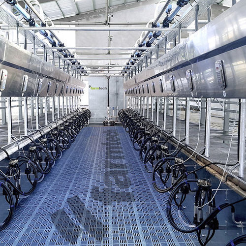 Помещение для дойки для баранов - farmtech - «в елку» / с распределителем пищи
