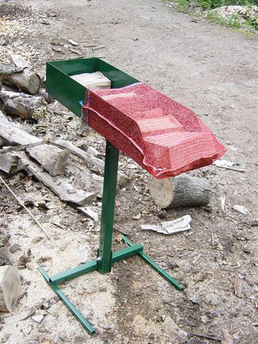 Упаковщик в пакеты для дерева - TILT TRAY BAGGA - Fuelwood