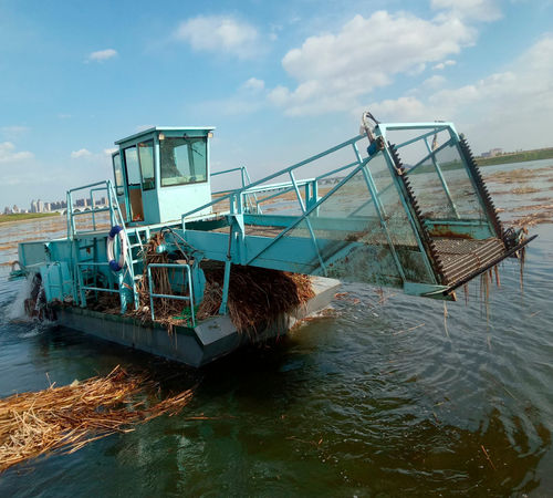 Уборочная машина подводная лодка для сбора водорослей - AWH704 - Relong - катер / с электродвигателем / струей воды