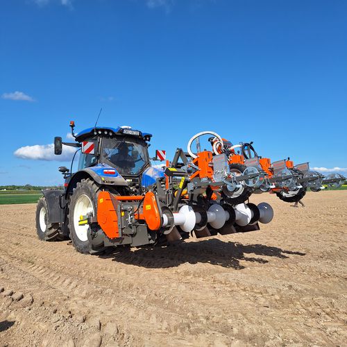 Окучник с сеялкой - ridge former with pneumatic seeder WERINGEN - Weringen - 4 ряда / для овощей