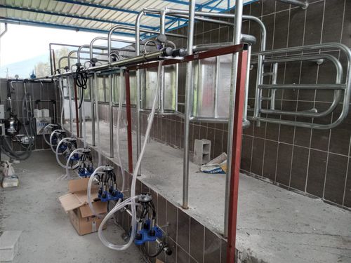 Помещение для дойки для коров - TUGRA Çiftik Ekimanlari Tarim Hayv. San. ve Tic. Ltd. Sti. - параллельное